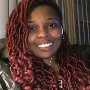 Meet your Posher, Molly